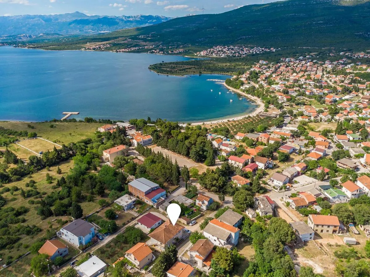 Apartmani Mila Gornji Karin